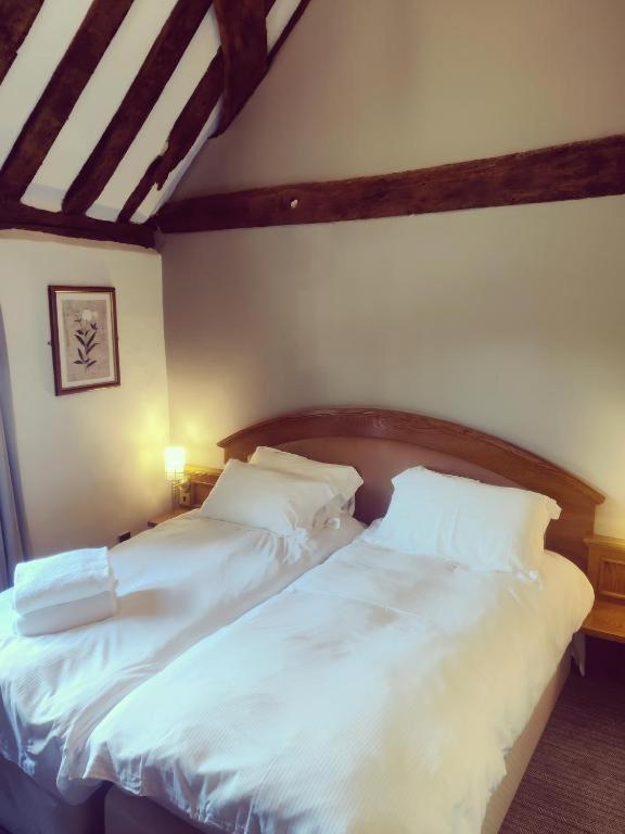Hotel Oyo The Greyhound